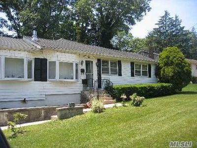 214 Hunter Ave, North Babylon, NY, 11703