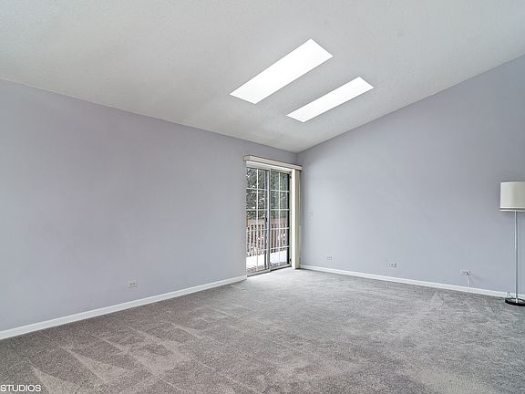 5th image of 908 W Happfield Dr #908