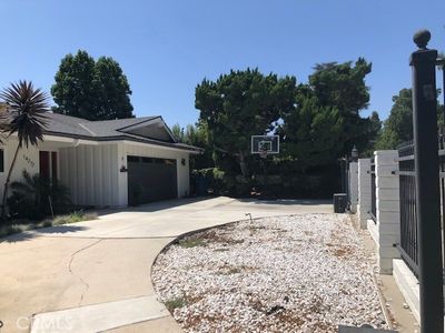 14212 Chandler Blvd, Van Nuys, CA, 91401