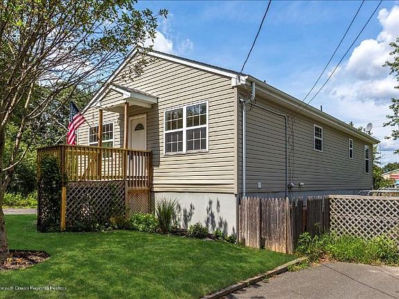 5th image of 431 Buermann Ave