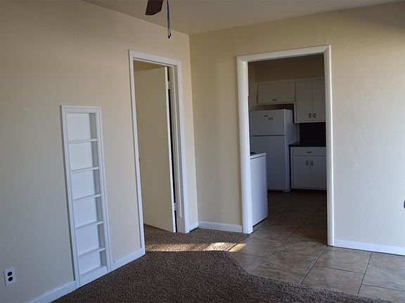 4th image of 2518 SW D Ave APT 1