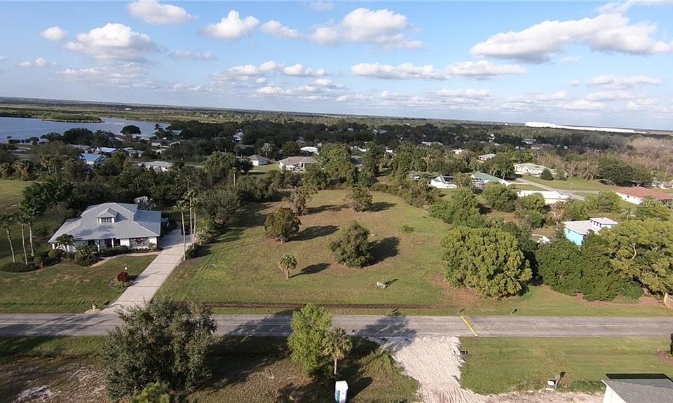 1st image of 511 Woodstork Ln