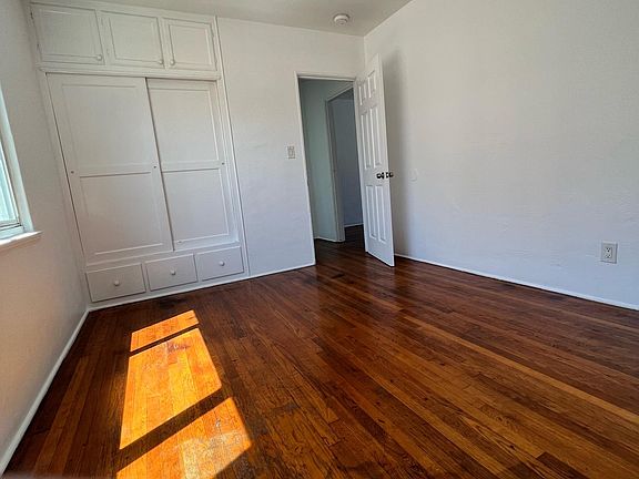 4th image of 2153 1/2 Logan Ave