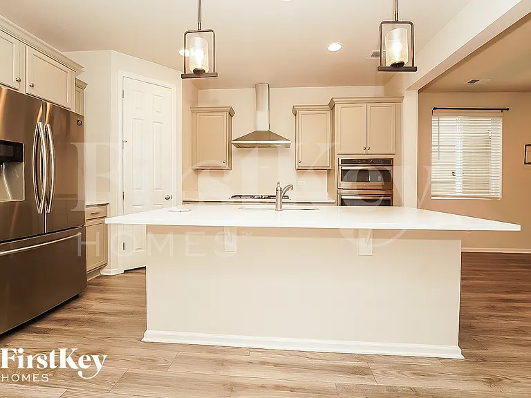 9842 Reunion Pkwy — Photo 5