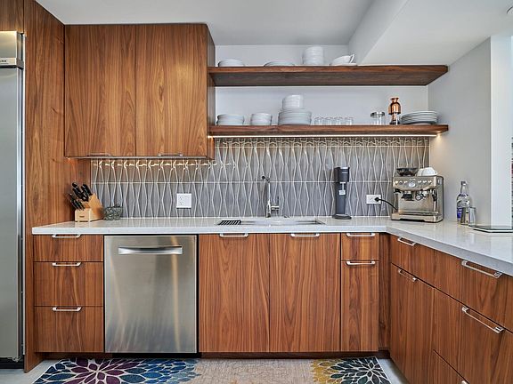 3rd image of 2341 S Sierra Madre