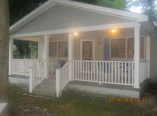 285 Matthews Ln, North Springfield, PA 16430