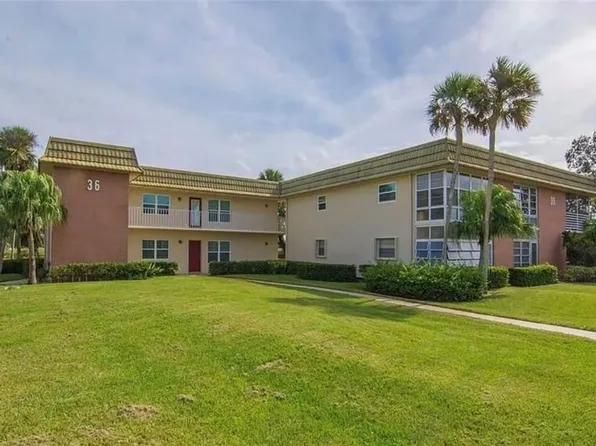 36 Vista Gardens Trl, Vero Beach, FL