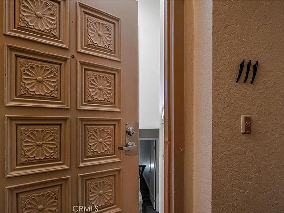 4th image of 535 Esplanade APT 111