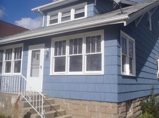 27 W 34th St, Steger, IL 60475