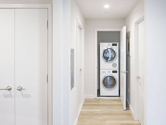5th image of 409 Eastern Pkwy #55