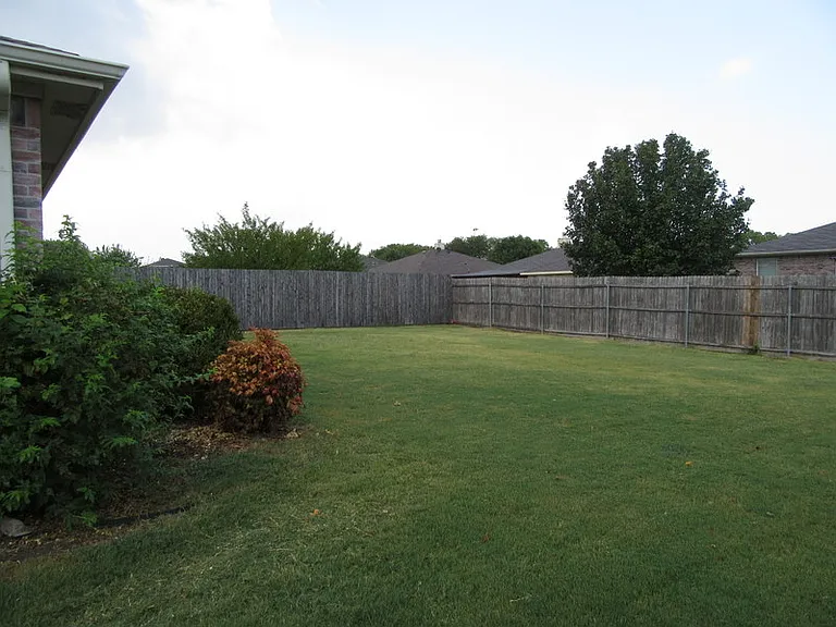 319 Lake Wichita Dr — Photo 21