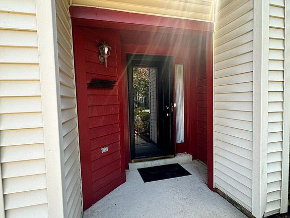 2nd image of 6025 Crocus Ct