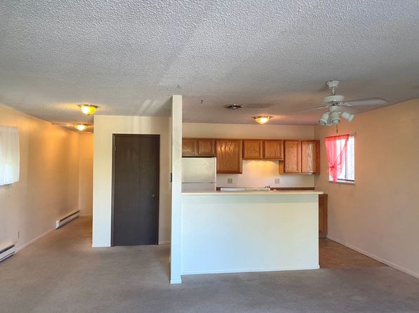 867 Birch Ave APT 2