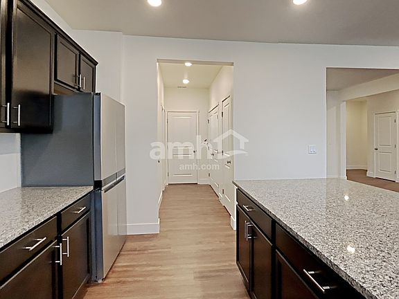 4th image of 19215 17th Avenue Ct E