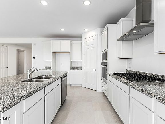 3rd image of 14831 W Honeysuckle Drive