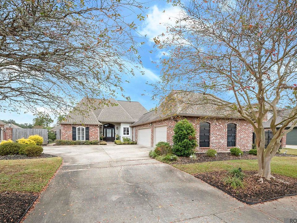 1st image of 18003 Bellingrath Lakes Ave