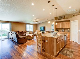 5614 Three Rivers Dr, Pasco, WA 99301