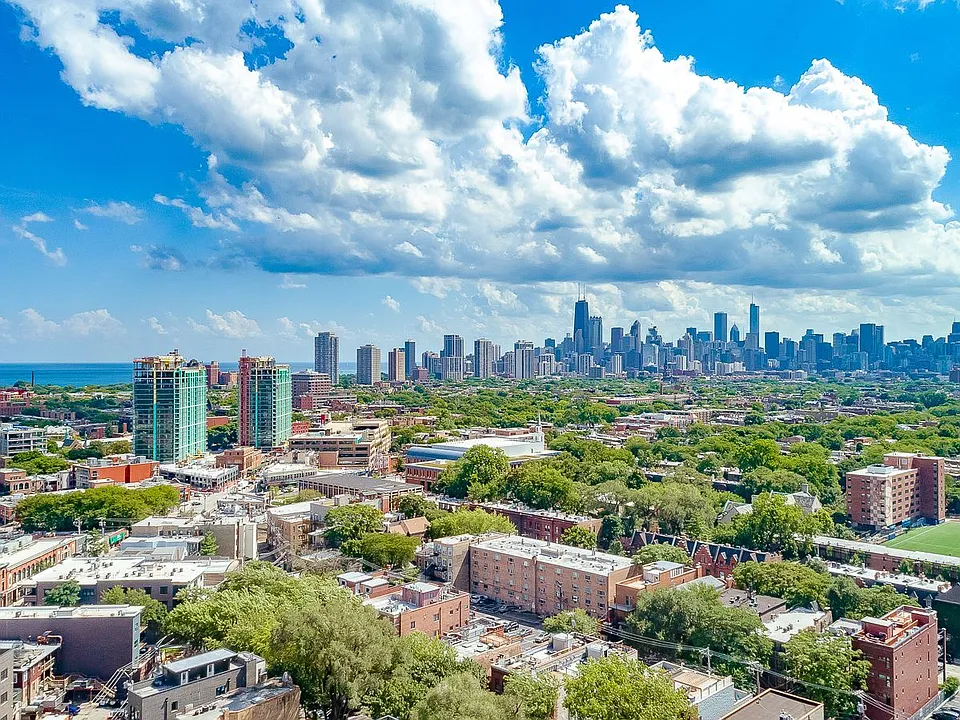 Elevate Lincoln Park apartments community photo