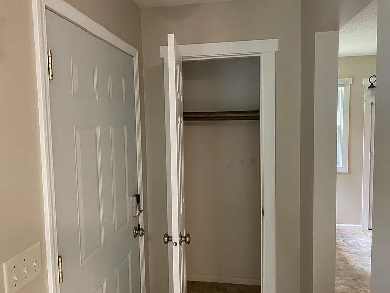 10610 Johnson Cir #10610 — Photo 4