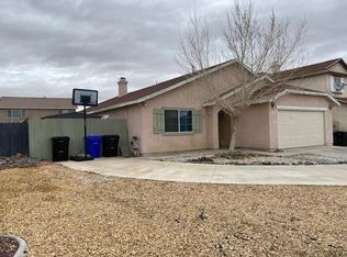11816 Fern Pine St, Victorville, CA 92392