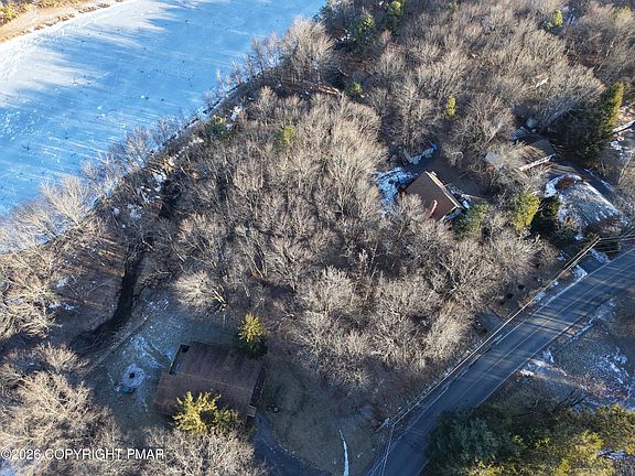 4th image of 119 Mountain Rd