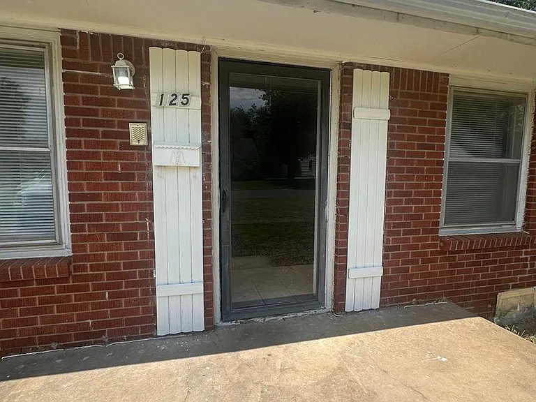 125 E Northrup Dr — Photo 11