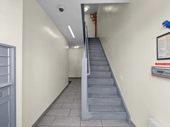 1814 Saint Johns Place image 16 of 26