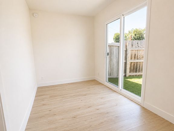 5th image of 2157 Gale Ave #A
