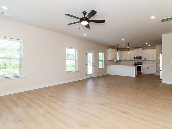 4th image of 104 Cantrell Path