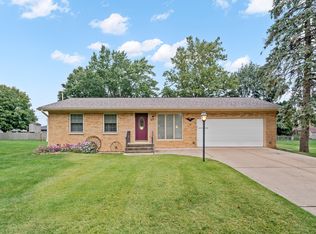 311 W Pleasant Ave, Sandwich, IL 60548