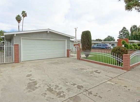 3rd image of 20002 Alburtis Ave