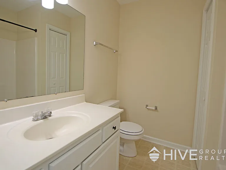 1345 Goldfinch Dr — Photo 17