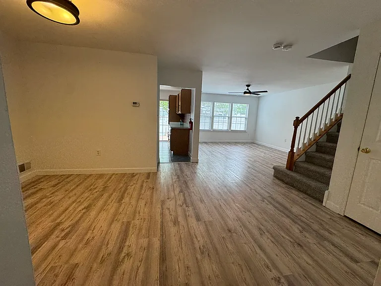 10 Starboard Ct — Photo 6