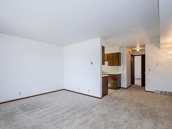 5th image of 3255 S 12th St APT 6