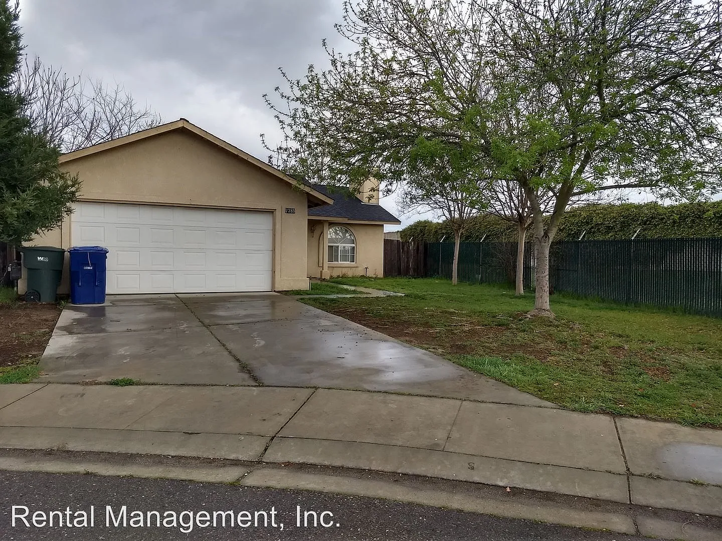 7385 Crabapple Ct photo 1