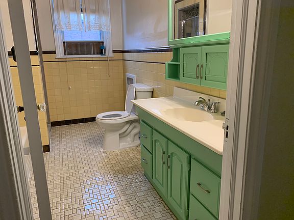 3rd image of 3339 Vista St #1