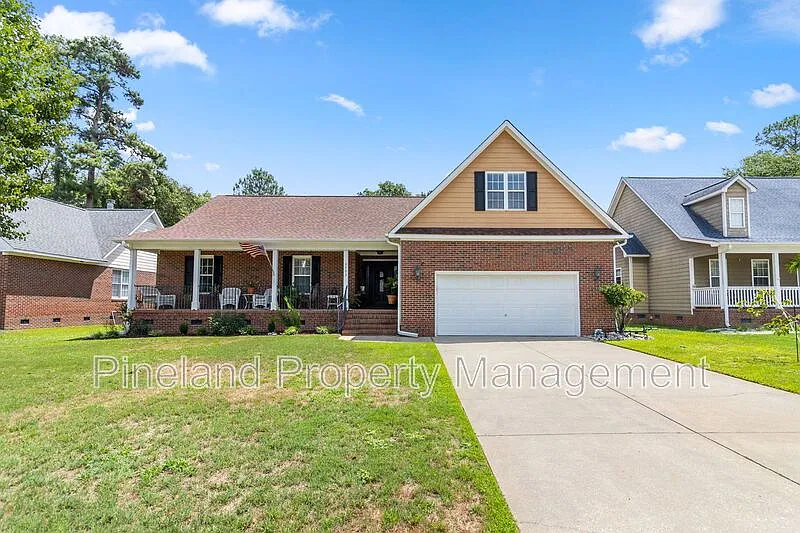 4 bed, 3.0 bath, 2679 sqft, $2,500 — Photo 1