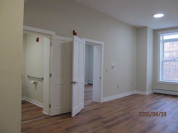5th image of 2 Pleasant St #4