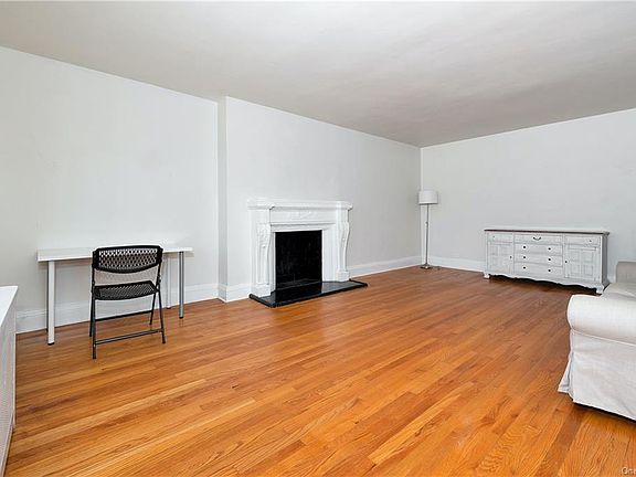 4th image of 1273 North Ave #8/5H