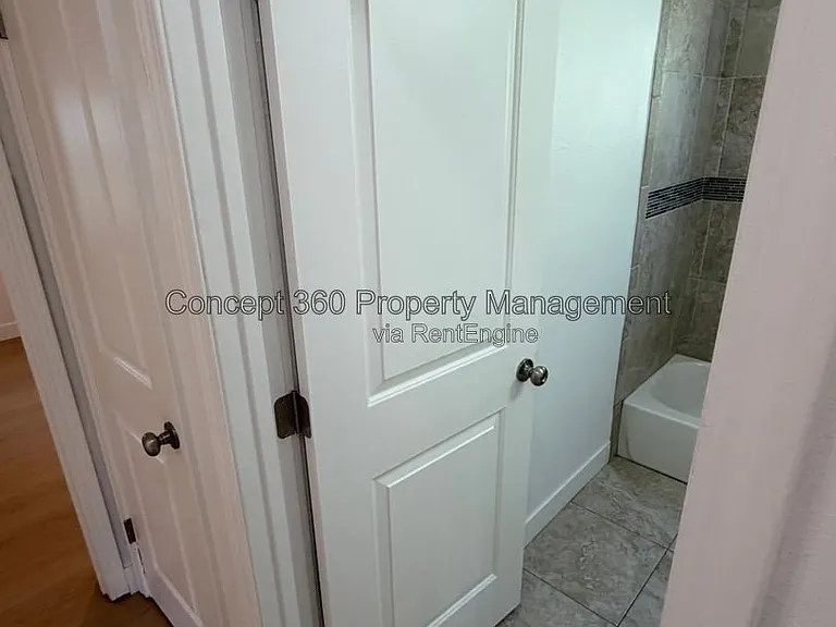 1214 E Cartagena St — Photo 23