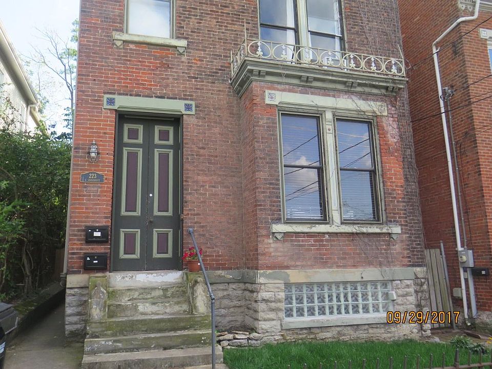 1st image of 223 E University Ave #1