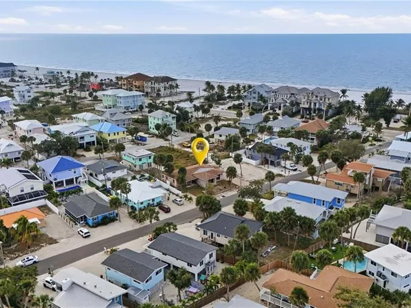 136 Madison CT, FORT MYERS BEACH, FL 33931