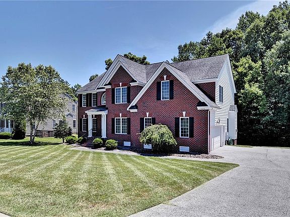 2nd image of 4075 Dunbarton Cir