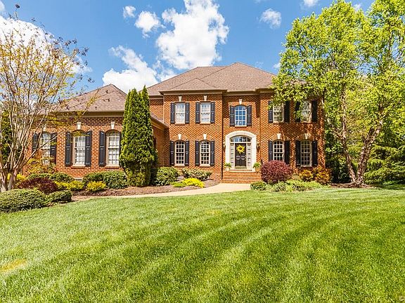 4th image of 16212 Mabry Mill Dr
