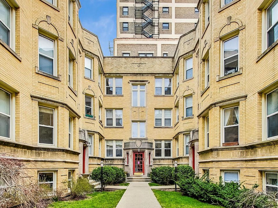 1st image of 6815 N Lakewood Ave APT 1S