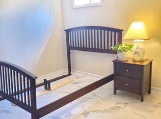 13010 Country Ridge Dr, Germantown, MD 20874