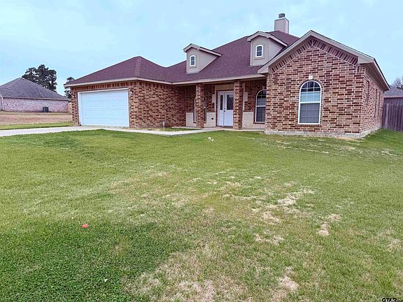 3rd image of 611 Dela Cruz Dr