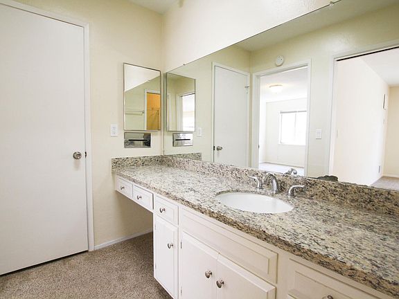 5th image of 1919 Garden Dr APT 303