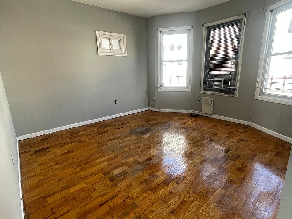 1st image of 49 Orient Ave
