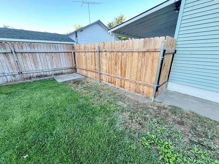 222 Casey Ave — Photo 25